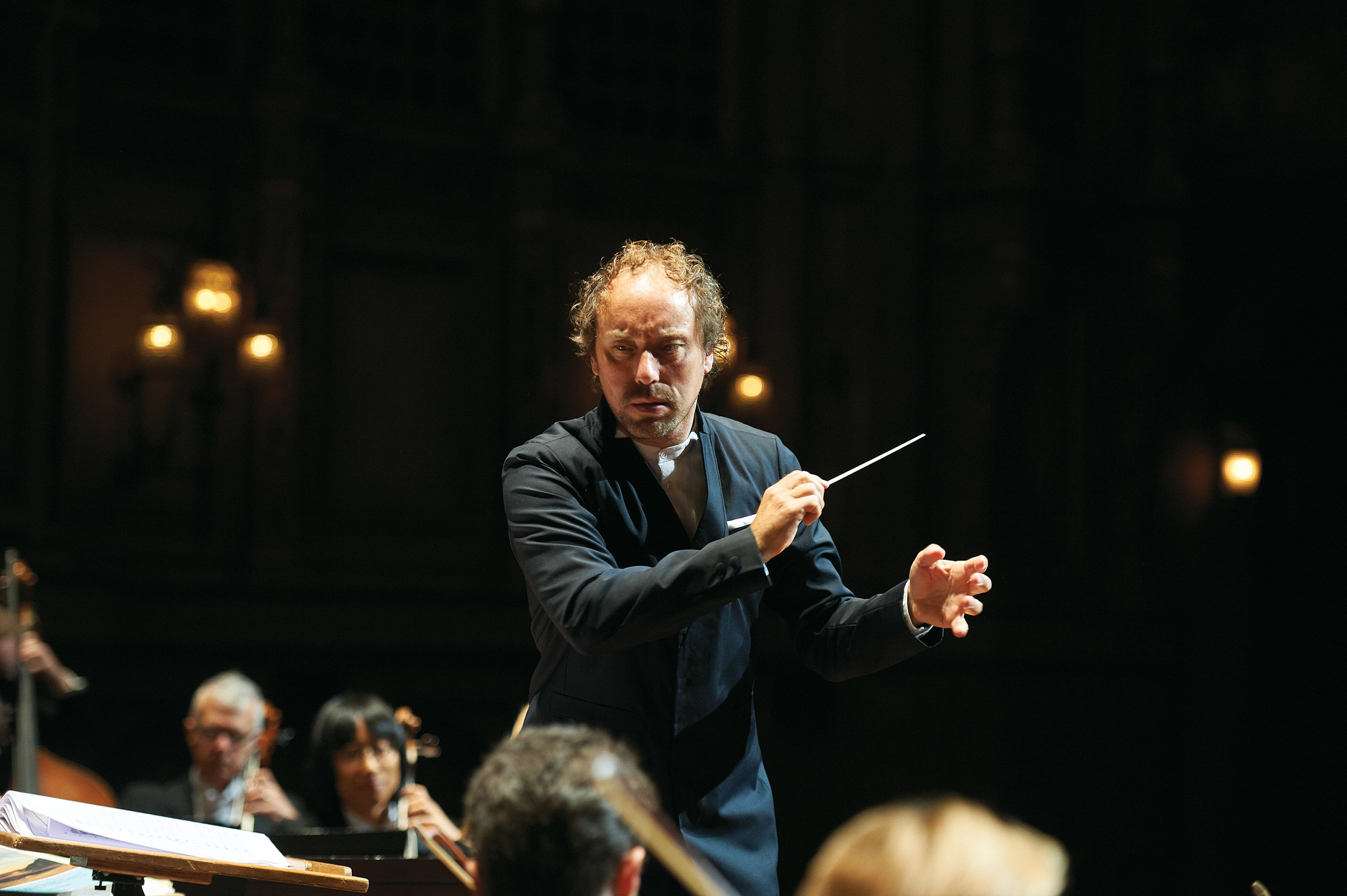 Otto Tausk conducting